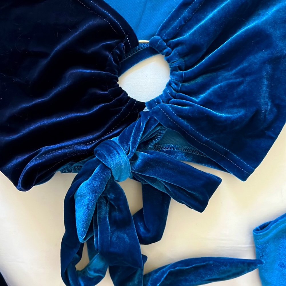 Dark blue and light blue crop top